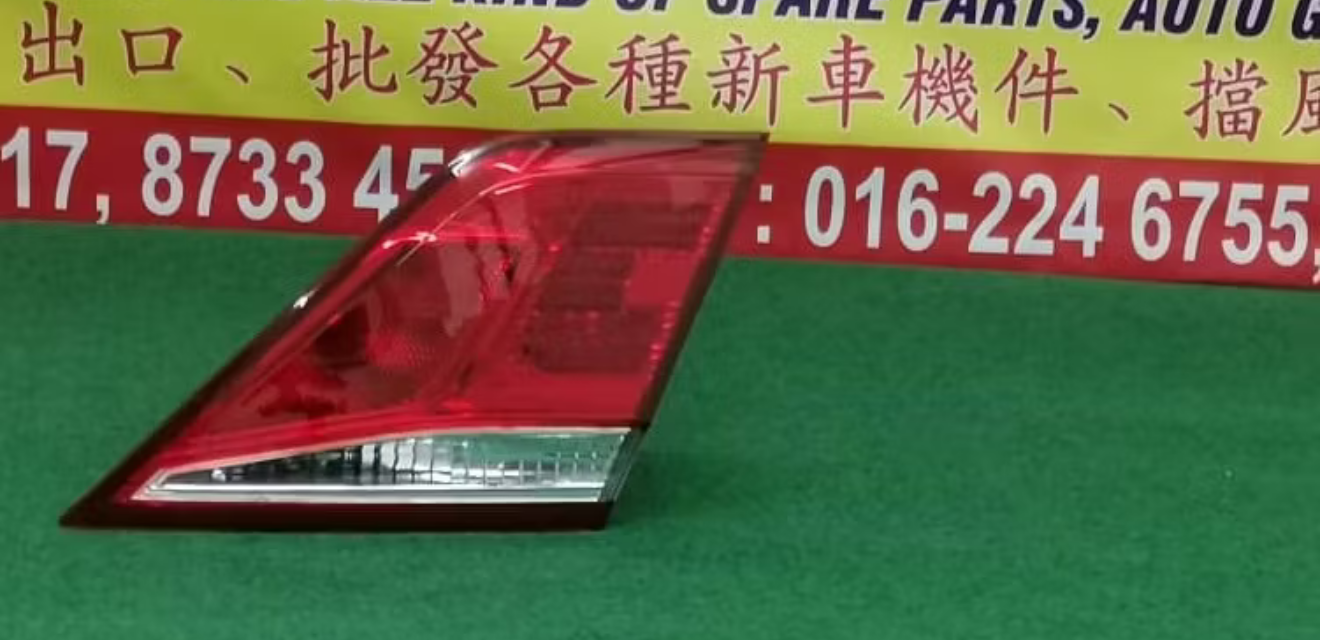 TOYOTA CAMRY 2009 ACV40 TAIL LAMP/ BACK UP BONNET LAMP RH